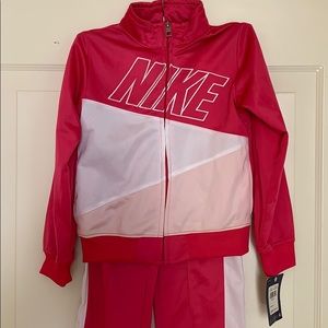 New size 6t girls nylon sweatsuit